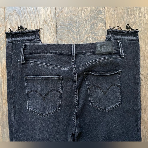 W29 L30 Black Levi’s - Picture 12 of 13